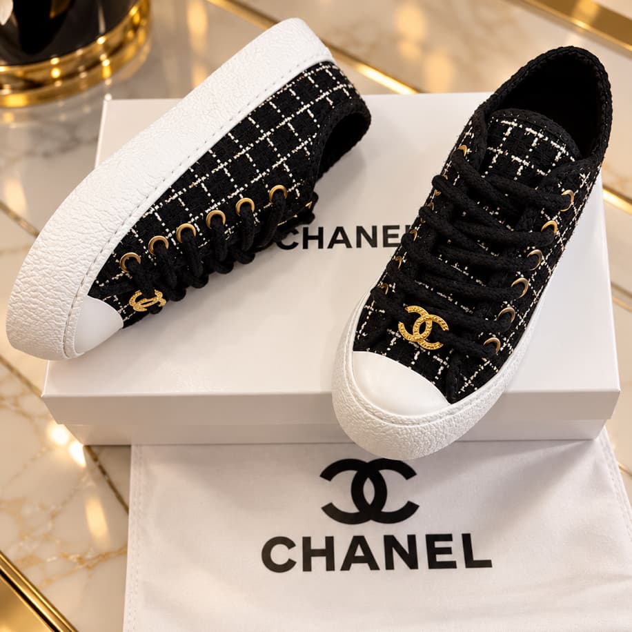CHANEL
